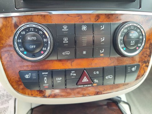 Used 2006 Mercedes-Benz R 500 4MATIC image 27