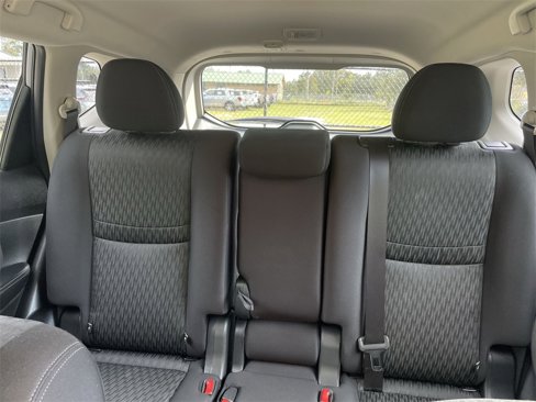 Used 2020 Nissan Rogue S image 13