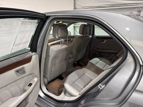 Used 2012 Mercedes-Benz E 350 Sedan image 59
