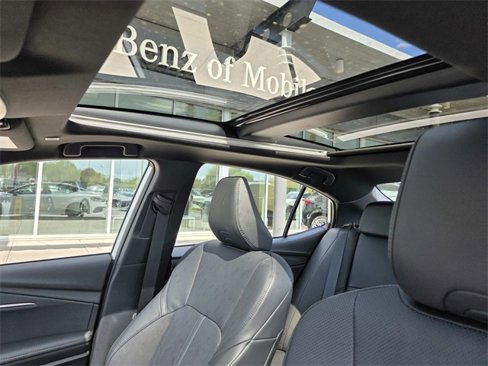 Used 2025 Toyota Camry XSE image 36