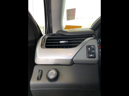 Used 2019 Chevrolet Tahoe LT image 17