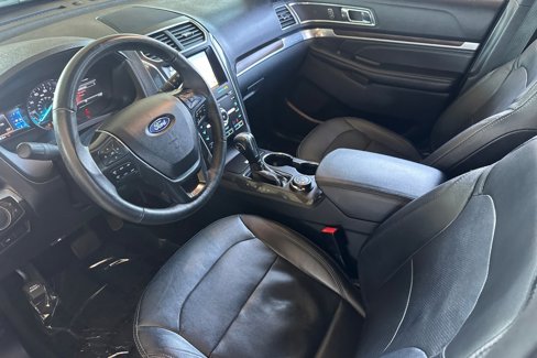 Used 2019 Ford Explorer Limited w/ Class III Trailer Tow Package image 4