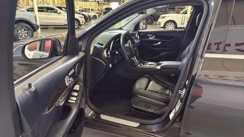 Used 2020 Mercedes-Benz GLC 300 4MATIC image 17