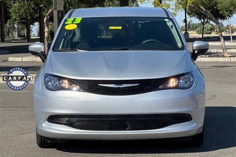 Used 2023 Chrysler Voyager LX image 6
