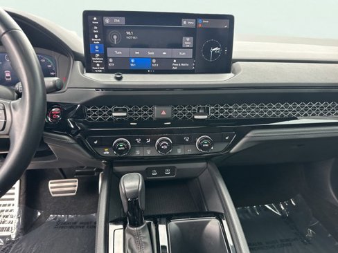 Used 2023 Honda Accord Sport image 31