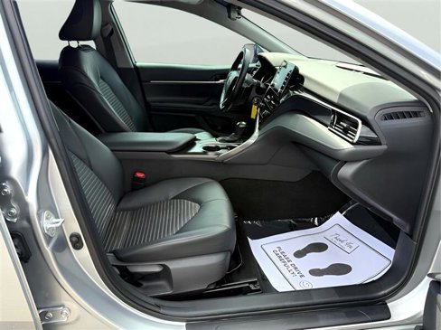Used 2021 Toyota Camry SE image 29