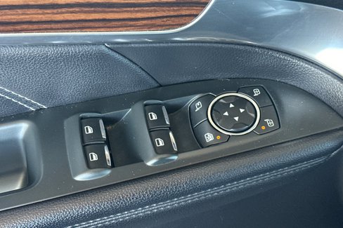 Used 2019 Ford Explorer Limited w/ Class III Trailer Tow Package image 12