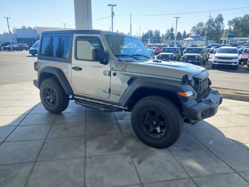 Used 2020 Jeep Wrangler Sport image 3