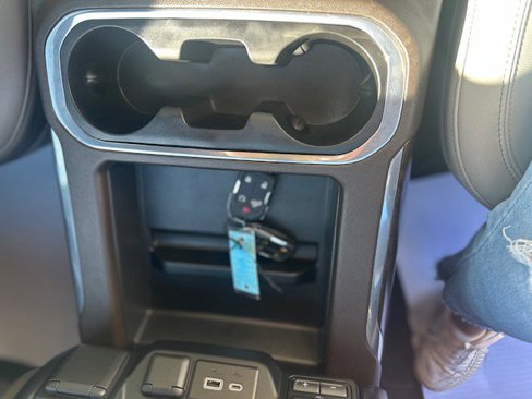 Used 2021 GMC Sierra 1500 SLT w/ SLT Premium Package image 22