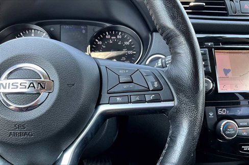Used 2018 Nissan Rogue SL image 22
