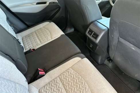 Used 2023 Chevrolet Equinox LT image 22