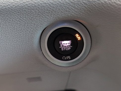 Used 2020 Chrysler Pacifica Touring-L Plus image 39