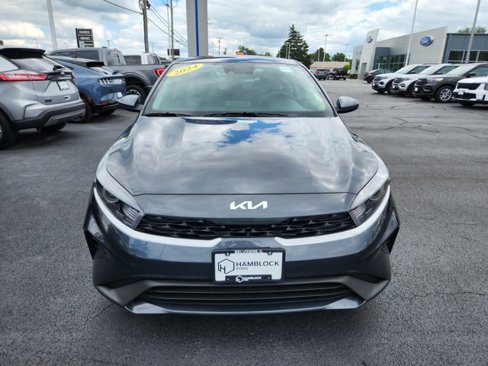 Used 2024 Kia Forte LXS image 3
