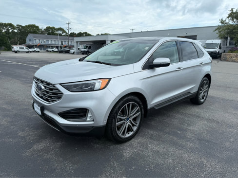 Used 2019 Ford Edge Titanium w/ Equipment Group 301A image 3