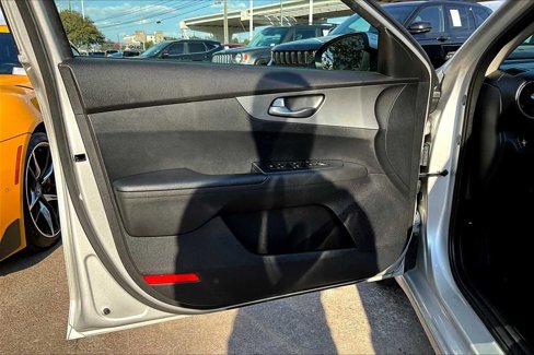 Certified 2021 Kia Forte LXS image 19