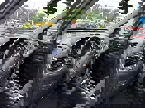 Certified 2023 Chevrolet Equinox LT image 10