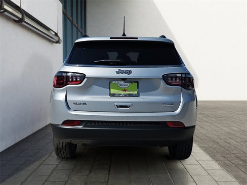 New 2025 Jeep Compass Latitude image 4