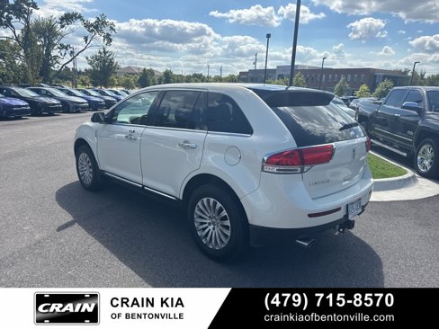 Used 2013 Lincoln MKX FWD w/ Wood Pkg image 4