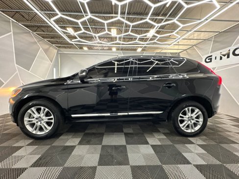 Used 2016 Volvo XC60 T5 image 3