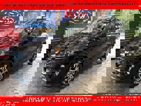 Used 2022 Ford Escape SEL image 2
