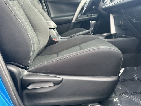 Used 2017 Toyota RAV4 XLE image 16
