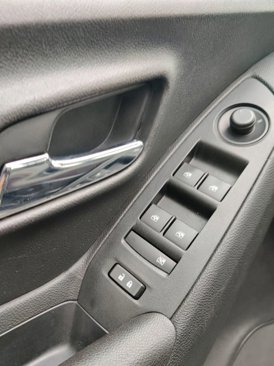 Used 2019 Chevrolet Trax LS image 18