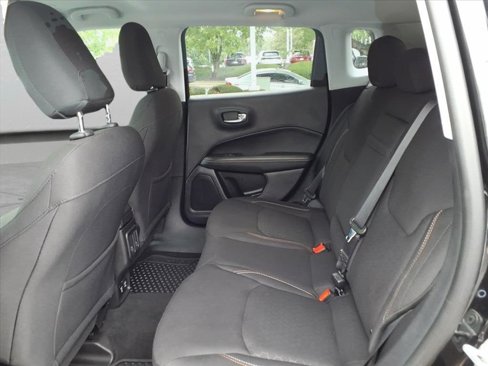 Certified 2018 Jeep Compass Sport w/ Tech Group image 13