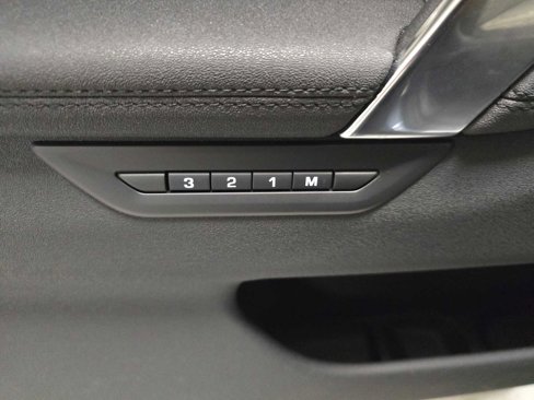 Certified 2023 Land Rover Discovery Sport SE image 22