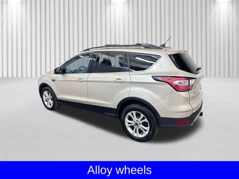 Used 2018 Ford Escape SEL image 9