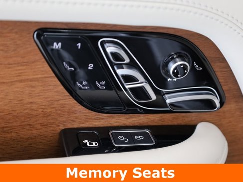 Used 2020 Land Rover Range Rover Autobiography image 13