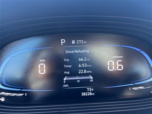 Used 2024 Hyundai Venue Limited image 11