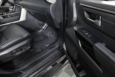 Used 2023 Toyota Tundra Limited image 22