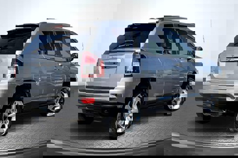 Used 2016 Jeep Compass Sport w/ Power Value Group image 13