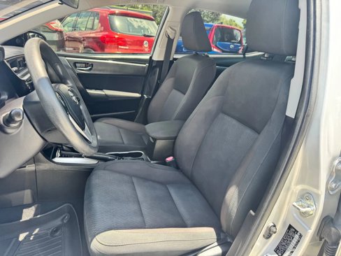 Used 2019 Toyota Corolla LE image 9