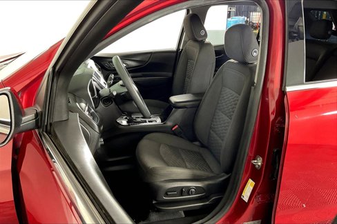 Used 2019 Chevrolet Equinox LT w/ LPO, Hit The Road Package image 35