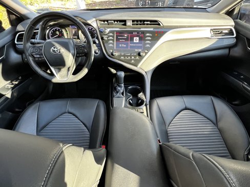 Used 2018 Toyota Camry SE image 35