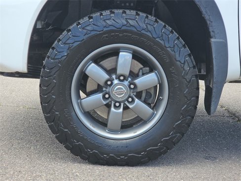Used 2014 Nissan Titan PRO-4X image 17