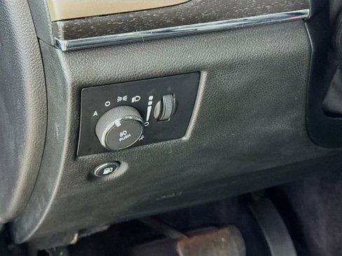 Used 2016 Jeep Grand Cherokee Limited image 13