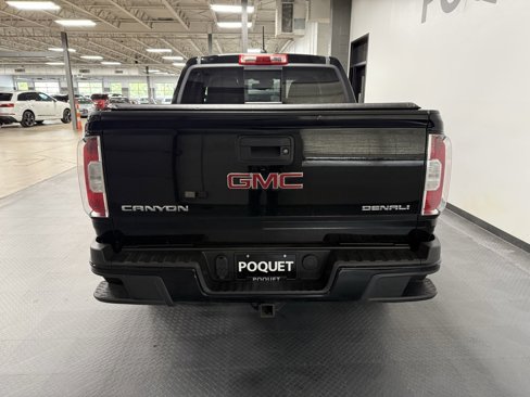 Used 2018 GMC Canyon Denali image 5