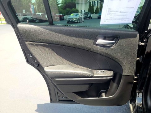 Used 2019 Dodge Charger SXT image 30