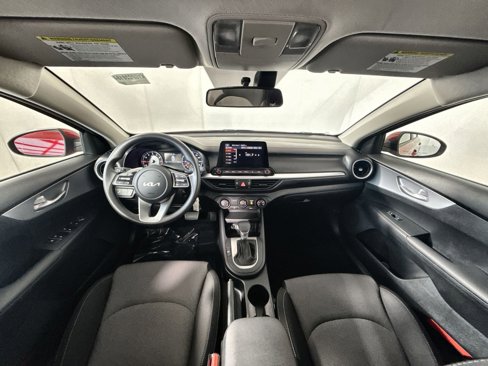 Used 2022 Kia Forte LXS w/ LXS Technology Package image 22