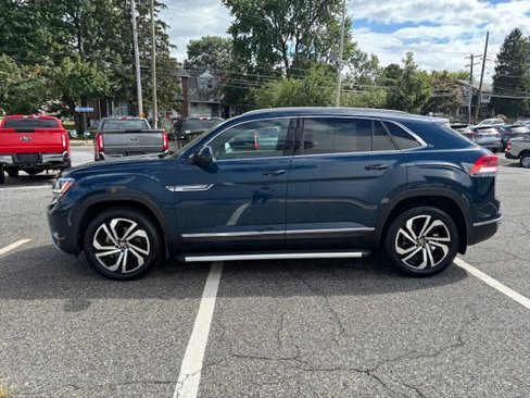 Used 2021 Volkswagen Atlas Cross Sport SEL Premium image 5
