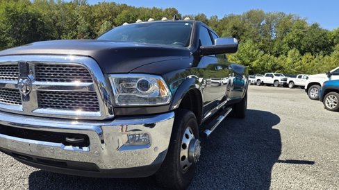 Used 2018 RAM 3500 Laramie image 3