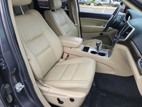 Used 2014 Jeep Grand Cherokee Limited image 15
