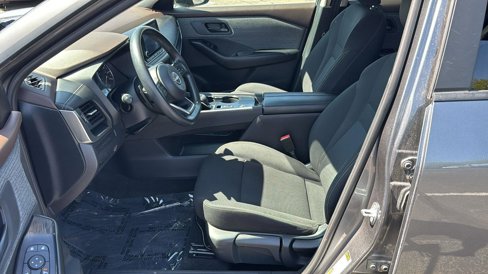 Used 2023 Nissan Rogue S image 19
