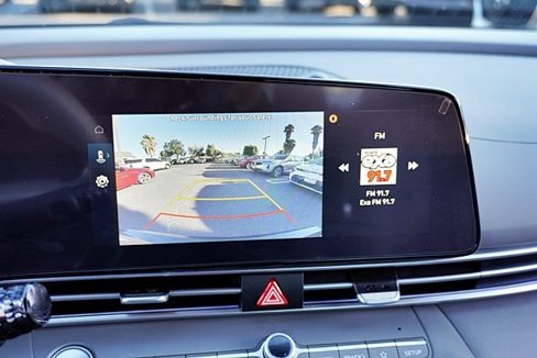 Certified 2024 Hyundai Elantra SEL image 27