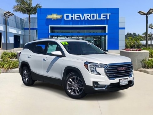 Used 2022 GMC Terrain SLT image 1