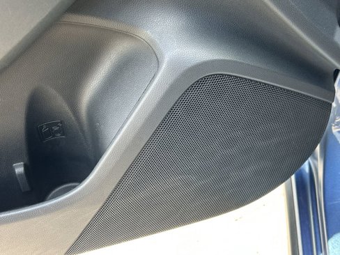Used 2018 Subaru Crosstrek 2.0i Premium w/ Eyesight System image 19
