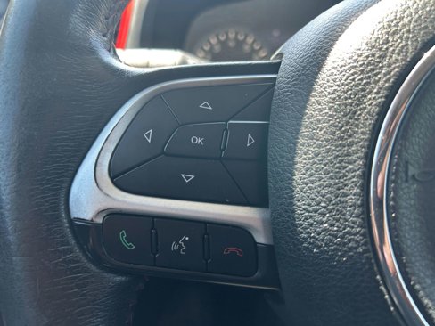 Used 2015 Jeep Renegade Trailhawk image 15