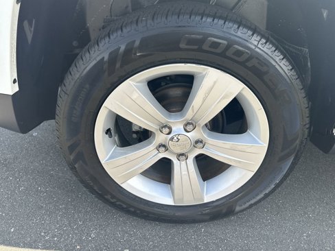 Used 2014 Jeep Patriot Limited image 27